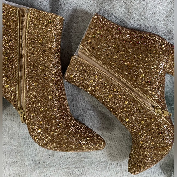 BETSEY JOHNSON • SB-Cady Bootie • Gold Glitter - Picture 7 of 13